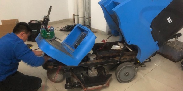 趕緊把這份《設(shè)備保養(yǎng)指南》轉(zhuǎn)到你的保潔工作群！